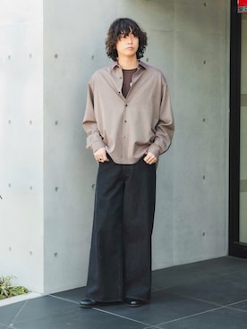 「SENSE OF PLACE by URBAN RESEARCH(センスオブプレイスバイアーバンリサーチ)の『一部WEB限定カラー』『接触冷感/速乾』シシュウダンボールポンチショートスリーブTシャツ(Tシャツ/カットソー、ブラウン系)」を使った、わたべさん(メンズ・181cm)の春コーディネート