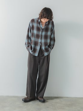 「SENSE OF PLACE by URBAN RESEARCH(センスオブプレイスバイアーバンリサーチ)のオンブレーチェックレギュラーカラーシャツ(シャツ/ブラウス、ブルー系)」を使った、わたべさん(メンズ・181cm)の春コーディネート