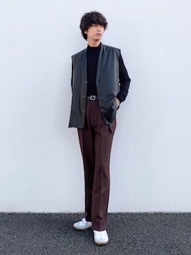 「ストレートパンツ」｜「アイテム（その他アウター）」を使った、akiiiiさん（メンズ・181cm）の秋コーディネート