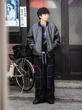 「アイテム（MA-1）」を使った、akiiiiさん（メンズ・181cm）の秋コーディネート