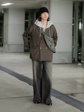 「アイテム（パーカー）」を使った、akiiiiさん（メンズ・181cm）の秋コーディネート