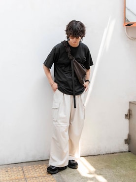 「アイテム（カーゴパンツ）」を使った、akiiiiさん（メンズ・181cm）の夏コーディネート