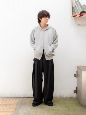 「アイテム（パーカー）」を使った、akiiiiさん（メンズ・181cm）の秋コーディネート