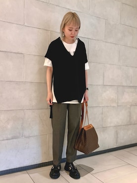 「CELINE」｜「アイテム（スラックス）」を使った、mari .さん（レディース・166cm）の夏コーディネート