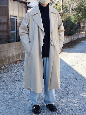 「COMOLI（コモリ）のアイテム（トレンチコート）」を使った、takahiroさん（メンズ・163cm）の冬コーディネート