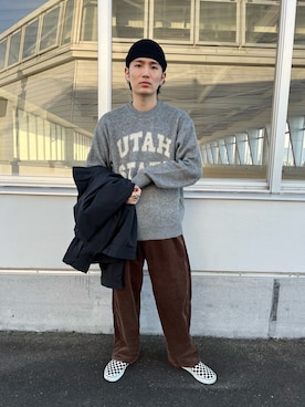 「ロゴニット」｜「アイテム（ジャケット/アウター）」を使った、渋谷龍馬さん（メンズ・170cm）の冬コーディネート