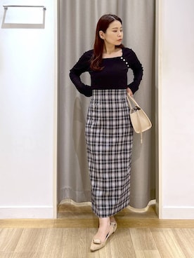 「Andemiu（アンデミュウ）のメタルバックル2WAYパンプス636484（パンプス、ベージュ系）」を使った、Kaoriさん（レディース・155cm）の春コーディネート