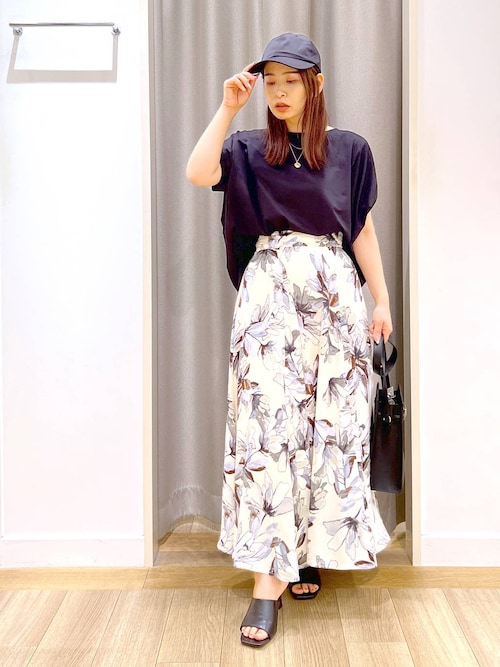 ジャンティAuthenticドレープが優雅大きな花柄とスカートが超ボリューム D*g*y（ディージーワイ） スカート レディース 綿麻 大花柄 コットン