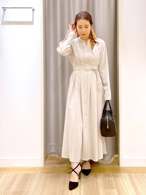 Andemiu（アンデミュウ） ワンピース フロントボタンタックワンピース