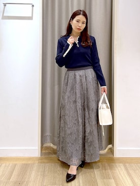 「Andemiu（アンデミュウ）のオパールフラワーフレアスカート639315（スカート、グレー系）」を使った、Kaoriさん（レディース・155cm）の春コーディネート