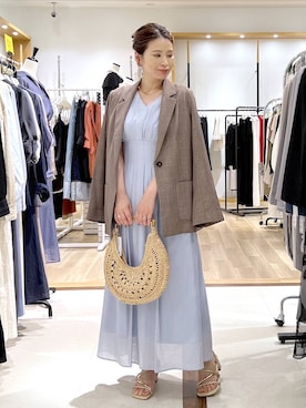 「Andemiu（アンデミュウ）の【LE VERNIS】ラフィアムーンBAG635418（かごバッグ、ベージュ系）」を使った、Kaoriさん（レディース・155cm）の春コーディネート