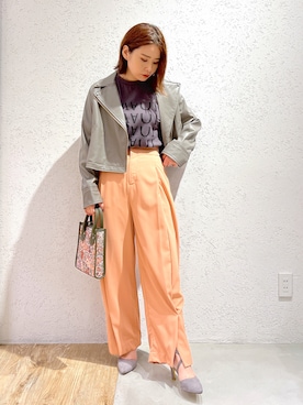 「グレー」｜「アイテム（ライダースジャケット）」を使った、Kaoriさん（レディース・155cm）の秋コーディネート