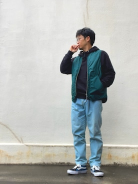 「MONKEY TIME（モンキータイム）のアイテム（パーカー）」を使った、takeさん（メンズ・170cm）の春コーディネート