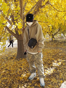 「FR2（エフアールツー）のアイテム（バッグ）」を使った、Kzymsyさん（メンズ・170cm）の秋コーディネート