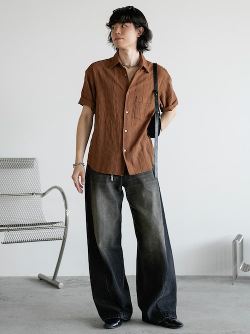 VINTAGE WASHED CURVED DENIM