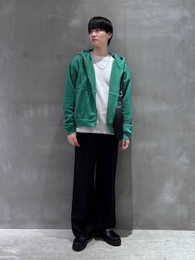 「アイテム（パーカー、グリーン系）」を使った、NAOさん（メンズ・175cm）の秋コーディネート