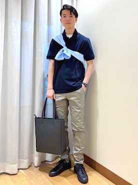 「SHIPS（シップス）のアイテム（パンツ）」を使った、坂本さん（メンズ・180cm）の春コーディネート