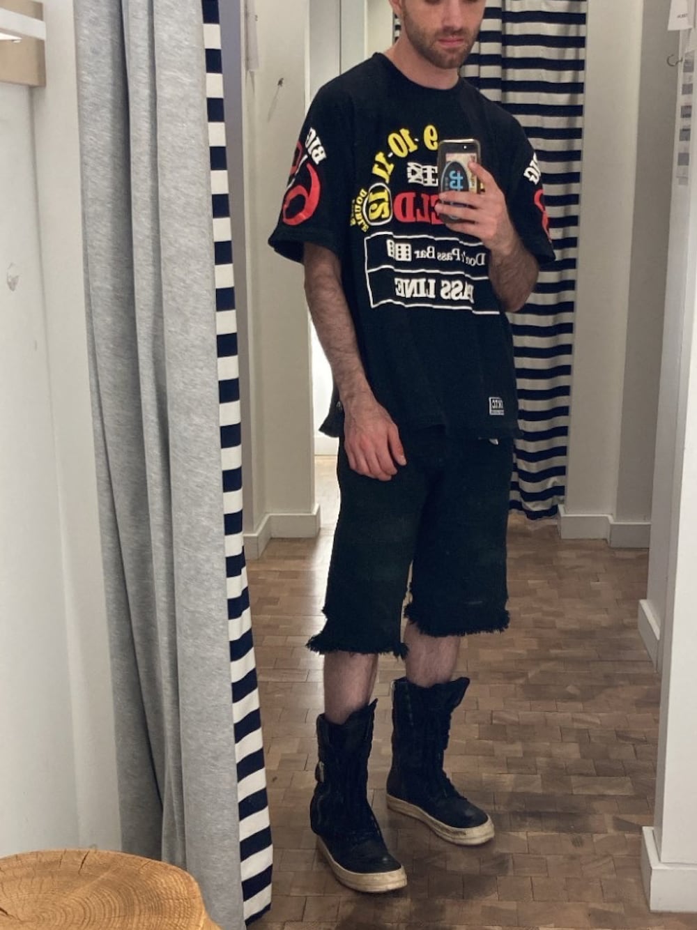「Rick Owensのアイテム（ブーツ、ブラック系）」を使った、chrisさん（メンズ・170cm）の夏コーディネートの1枚目の写真