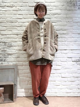 「ロゴニット」｜「アイテム（ノーカラージャケット）」を使った、なかごう まいさん（レディース・162cm）の秋コーディネート