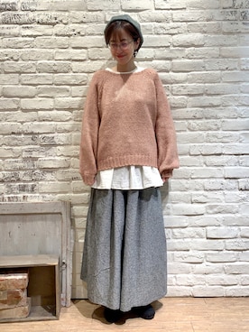 「ワイドパンツ」｜「アイテム（手帳/メモ帳）」を使った、なかごう まいさん（レディース・162cm）の冬コーディネート