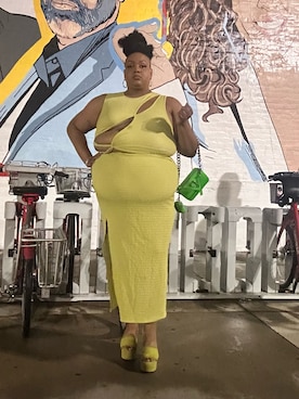 「MARC JACOBS（マークジェイコブス）のアイテム」を使った、Imani Alicia Smithさん（レディース・175cm）の夏コーディネート
