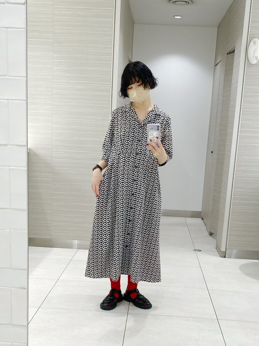 4色 セミロング丈 ワンピース ドレス オープンカラー レトロ感 レッド レトロ風 スタンドカラー バックオープン ドレス ロング