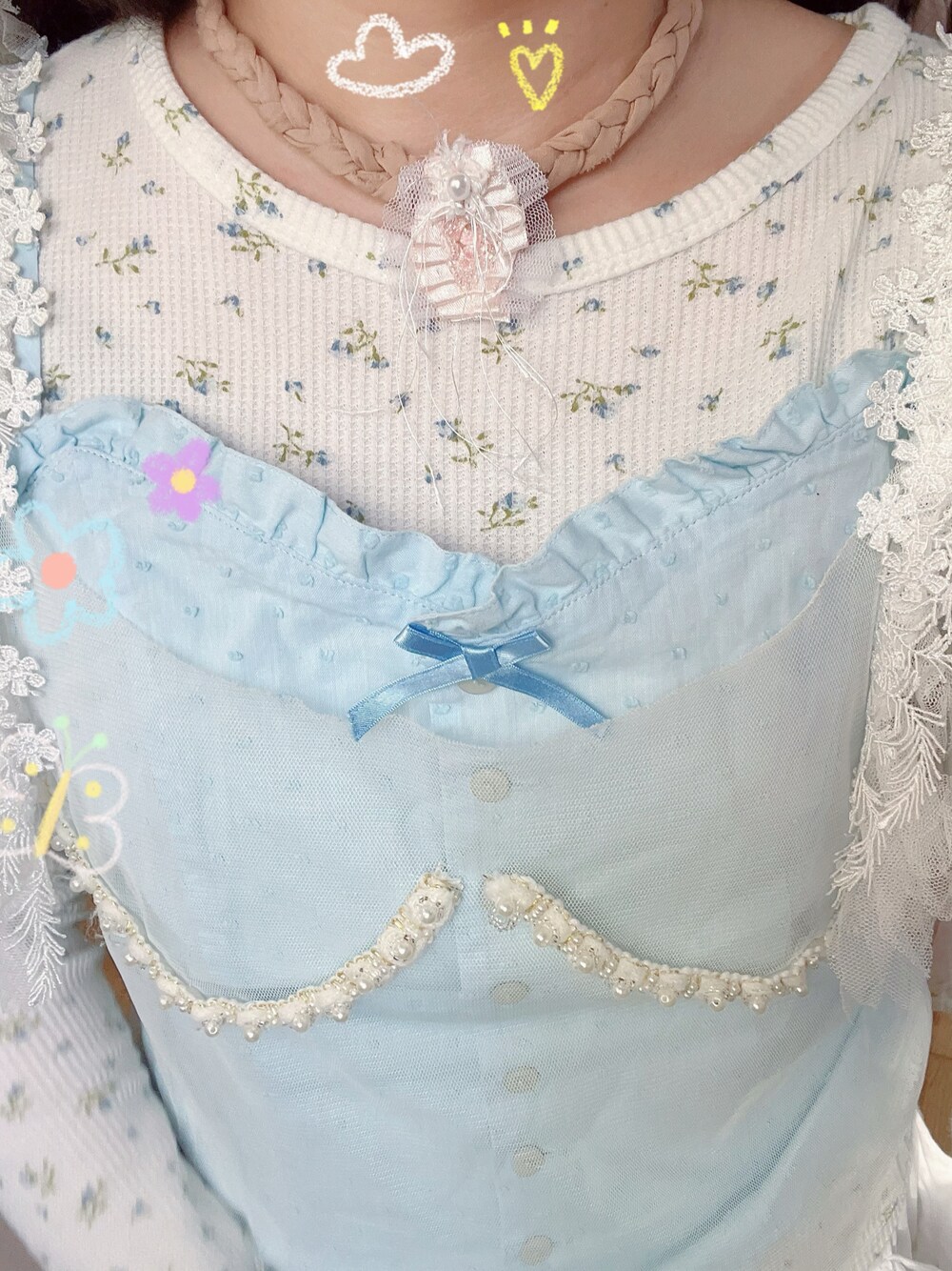 「Handmadeのアイテム（ブローチ/コサージュ、ピンク系）」を使った、andidilianさん（レディース・157cm）の冬コーディネートの1枚目の写真