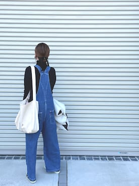 「Levi's（リーバイス）のアイテム（サロペット/オーバーオール）」を使った、iRさん（レディース・166cm）の冬コーディネート