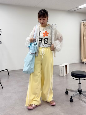 「HELLO.SANFRANCISCO（ハローサンフランシスコ）の【HELLO.SANFRANCISCO/ハローサンフランシスコ】ドット柄フリルシアーパーカー（パーカー、ホワイト系）」を使った、momoさん（レディース・160cm）の春コーディネート