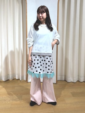 「CIAOPANIC TYPY（チャオパニックティピー）の【新色登場/夏も快適】フェイクレイヤードシアースラブ刺繍オーバーTee（Tシャツ/カットソー、ホワイト系）」を使った、momoさん（レディース・160cm）の春コーディネート