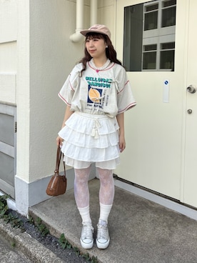 「HELLO.SANFRANCISCO（ハローサンフランシスコ）の【HELLO.SANFRANCISCO/ハローサンフランシスコ】タックリボンプリント半袖TEE（Tシャツ/カットソー、グレー系）」を使った、momoさん（レディース・160cm）の春コーディネート