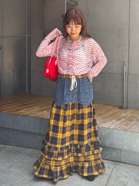 「HELLO.SANFRANCISCO（ハローサンフランシスコ）の【HELLO.SANFRANCISCO】チャーム付きギャザーハンドルボストン（ボストンバッグ、レッド系）」を使った、momoさん（レディース・160cm）の夏コーディネート