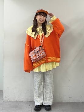 「HELLO.SANFRANCISCO（ハローサンフランシスコ）の【HELLO.SANFRANCISCO】チェックスターロゴサッチェルバッグ（ショルダーバッグ、オレンジ系）」を使った、momoさん（レディース・160cm）の秋コーディネート