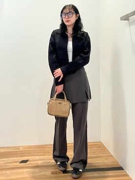 「アイテム（ナイロンジャケット）」を使った、OYさん（レディース・161cm）の秋コーディネート
