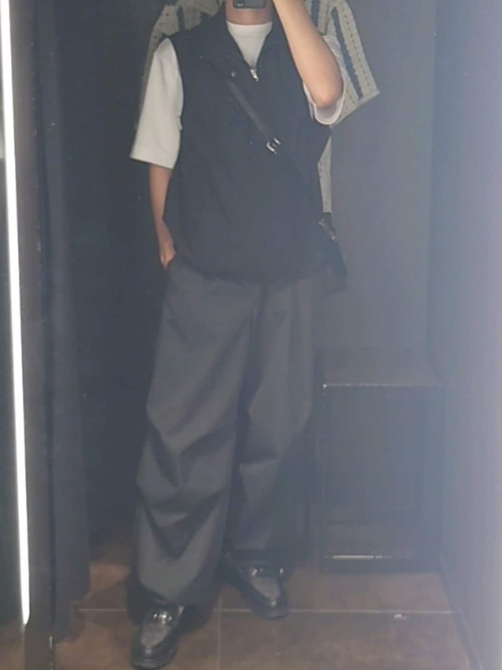 Lui's（ルイス）の「コンバーチブルパラシュートパンツ（カーゴパンツ