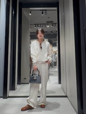 「ARMANI EXCHANGE（アルマーニエクスチェンジ）の【A|X アルマーニ エクスチェンジ】AXロゴ フーデッドジップアップスウェットシャツ（スウェット、ホワイト系）」を使った、Hana.coさん（レディース・158cm）の春コーディネート