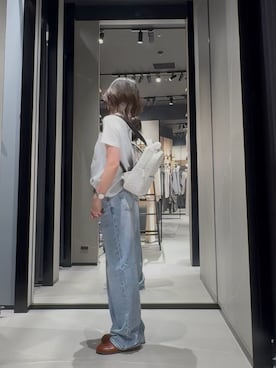 「ARMANI EXCHANGE（アルマーニエクスチェンジ）の【A|X アルマーニ エクスチェンジ】エンブロイダリーロゴ 半袖クルーネックTシャツ/REGULAR BOXY（Tシャツ/カットソー、ホワイト系）」を使った、Hana.coさん（レディース・158cm）の春コーディネート