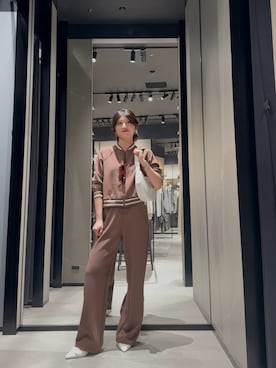 「ARMANI EXCHANGE（アルマーニエクスチェンジ）の【A|X アルマーニ エクスチェンジ】バックロゴ ジップアップスウェットシャツ（スウェット、ホワイト系）」を使った、Hana.coさん（レディース・158cm）の春コーディネート