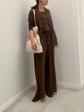 「fredy emue（フレディエミュ）の3ピースセットアップ（Tシャツ/カットソー、ブラウン系）」を使った、ishiさん（レディース・154cm）の夏コーディネート
