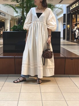 「fredy emue（フレディエミュ）のヌードストラップフラットサンダル（サンダル）」を使った、ishiさん（レディース・154cm）の春コーディネート