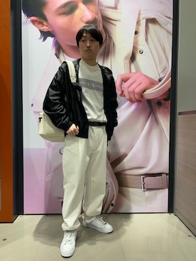 「ARMANI EXCHANGE（アルマーニエクスチェンジ）の【A|X アルマーニ エクスチェンジ】WE グラフィックロゴ 長袖クルーネックTシャツ/REGULAR+（Tシャツ/カットソー、ホワイト系）」を使った、いおりんさん（メンズ・166cm）の春コーディネート