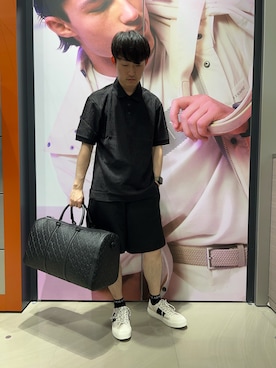 「ARMANI EXCHANGE（アルマーニエクスチェンジ）の【A|X アルマーニ エクスチェンジ】オールオーバージャカードロゴ レギュラーフィット 半袖ポロシャツ/REGULAR（ZOZO限定カラー含）（ポロシャツ、ブラック系）」を使った、いおりんさん（メンズ・166cm）の夏コーディネート