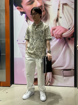 「ARMANI EXCHANGE（アルマーニエクスチェンジ）の【A|X アルマーニ エクスチェンジ】IA オールオーバーリーフプリント 半袖ポロシャツ/REGULAR（ポロシャツ、その他）」を使った、いおりんさん（メンズ・166cm）の春コーディネート