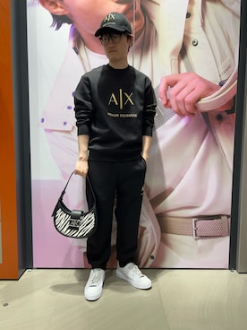 「ARMANI EXCHANGE（アルマーニエクスチェンジ）の【A|X アルマーニ エクスチェンジ】AXロゴ  アニマル柄ホーボーバッグ（ハンドバッグ、その他）」を使った、いおりんさん（メンズ・166cm）の夏コーディネート