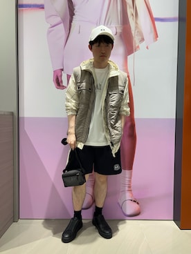 「ARMANI EXCHANGE（アルマーニエクスチェンジ）の【A|Xアルマーニ エクスチェンジ】A|Xロゴ　パネルキャップ（キャップ、ホワイト系）」を使った、いおりんさん（メンズ・166cm）の夏コーディネート