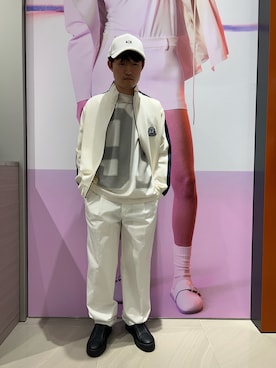 「ARMANI EXCHANGE（アルマーニエクスチェンジ）の【A|Xアルマーニ エクスチェンジ】A|Xロゴ　パネルキャップ（キャップ、ホワイト系）」を使った、いおりんさん（メンズ・166cm）の夏コーディネート