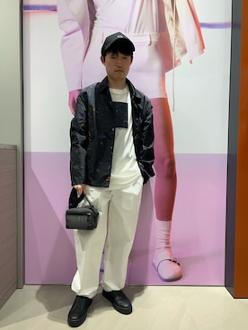 「ARMANI EXCHANGE（アルマーニエクスチェンジ）の【A|Xアルマーニ エクスチェンジ】A|Xロゴ　パネルキャップ（キャップ、ブラック系）」を使った、いおりんさん（メンズ・166cm）の夏コーディネート