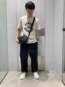 「ARMANI EXCHANGE（アルマーニエクスチェンジ）の【A|X アルマーニ エクスチェンジ】CO AXロゴ レギュラーフィット 半袖クルーネックTシャツ/REGULAR（Tシャツ/カットソー、ホワイト系）」を使った、いおりんさん（メンズ・166cm）の秋コーディネート