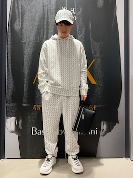 「ARMANI EXCHANGE（アルマーニエクスチェンジ）のアイテム（キャップ）」を使った、いおりんさん（メンズ・166cm）の秋コーディネート
