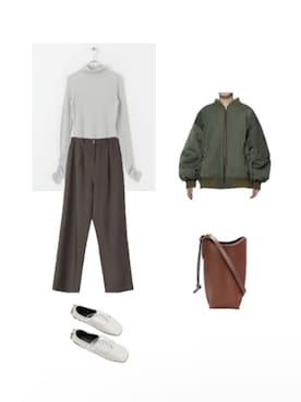 「LOEWE」｜「アイテム（MA-1）」を使った、Hana.さん（レディース・155cm）の春コーディネート